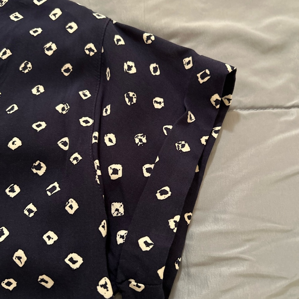 Brand new GAP blouse Size S - Picture 2 of 5